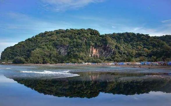 Pantai Sodong: Surga Tenang di Pesisir Cilacap yang Tak Bisa Dilewatkan